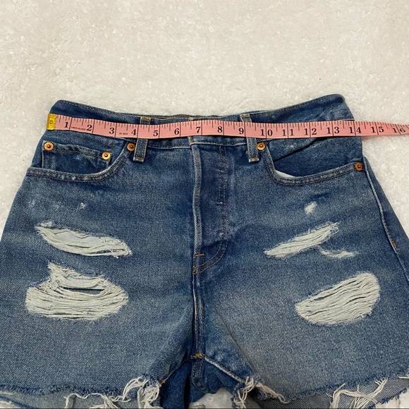 Levi’s premium wedgie shorts - Picture 12 of 12